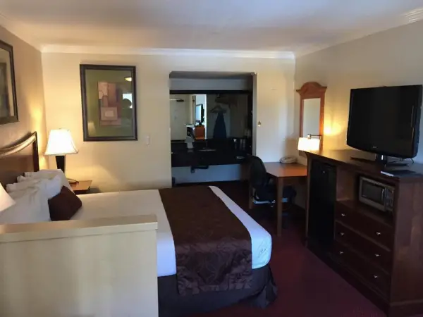 Chula Vista Inn 4